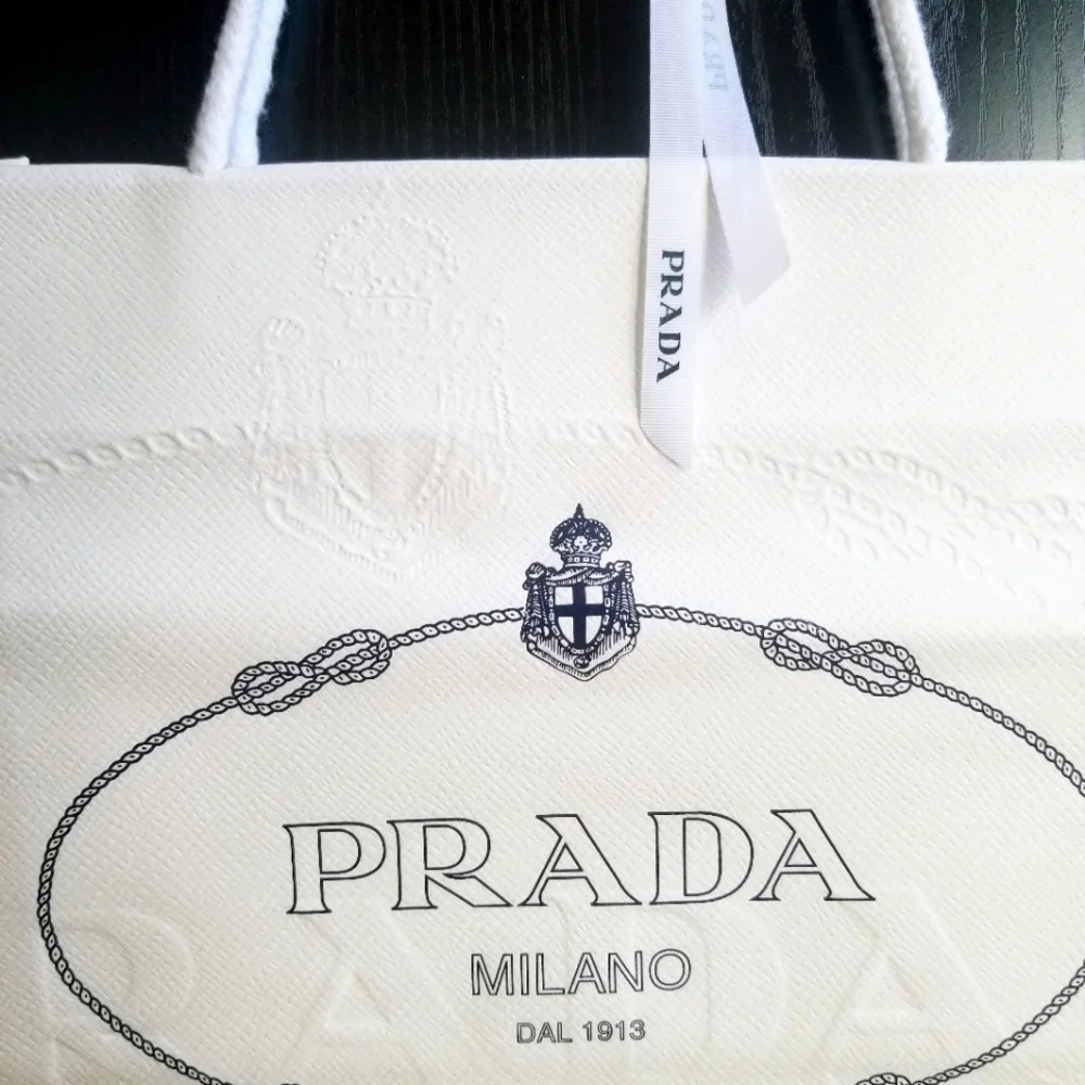 Prada shopping bag / gift bag - Picture 7 of 8
